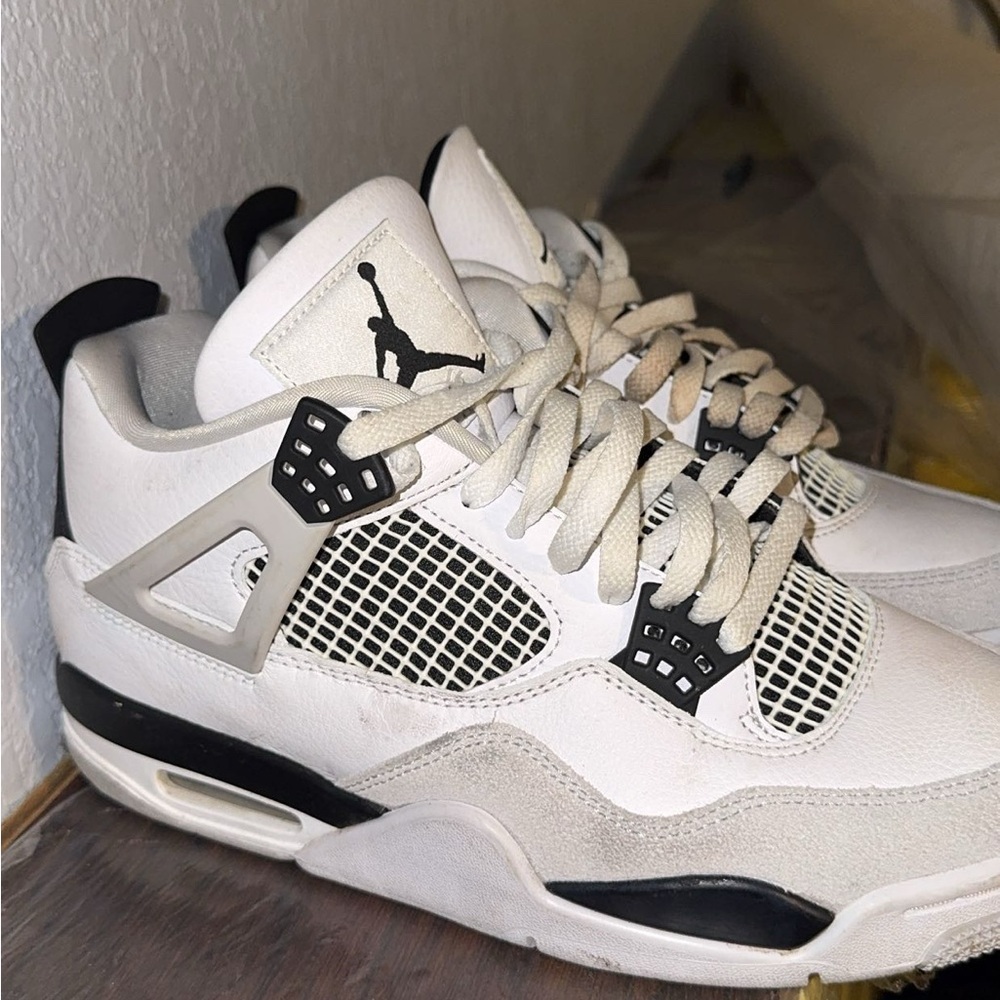 Retro 4 Military Black